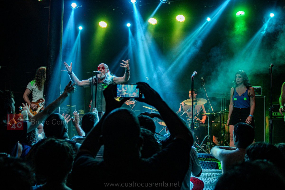 La Tabaré y Las Manos de Filippi en Live Era

22/03/25
Fotos: Bruno Conti
Crónica: Pedro González

Web: cuatrocuarenta.net/cronicas/la-ta…