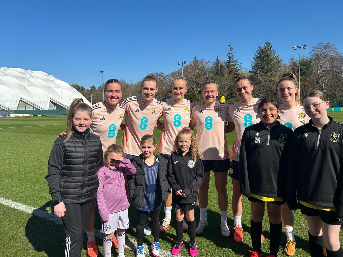 Blackburn United CSC Girls (@burniegirls) on Twitter photo What an incredible experience for some of our Girls' soccer school players! Coach Sophie & our young stars attended today’s training session for <a href="/ScotlandNT/">Scotland National Team</a> where they had the fantastic opportunity to meet the players ⚫️⚪️
#FutureStars #OurGirlsOurGame #SWNT #rolemodels What an incredible experience for some of our Girls' soccer school players! Coach Sophie & our young stars attended today’s training session for <a href="/ScotlandNT/">Scotland National Team</a> where they had the fantastic opportunity to meet the players ⚫️⚪️
#FutureStars #OurGirlsOurGame #SWNT #rolemodels