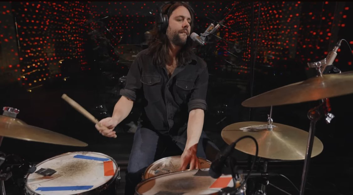 良すぎてドン引き💁‍♀️

Elephant Stone - Full Performance (Live on KEXP) youtu.be/7URtQl2w2WU?si…