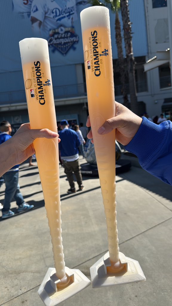 How much do y’all think these new beer bat stands cost at Dodger Stadium?? 😂⬇️