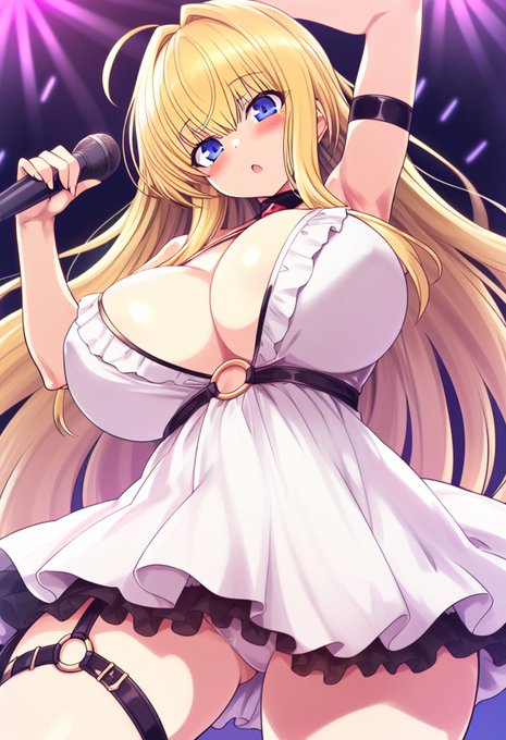 ライブパフォーマンス中のマキさん📸 