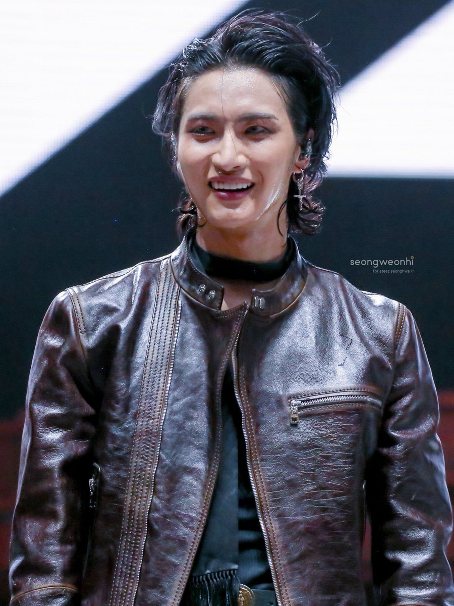our prettiest when he smiles seonghwa 💗✨

#RunwayStarSeonghwaDay
#영원히_빛날_성화야_생일축하해 #성화 #에이티즈 #SEONGHWA #ATEEZ