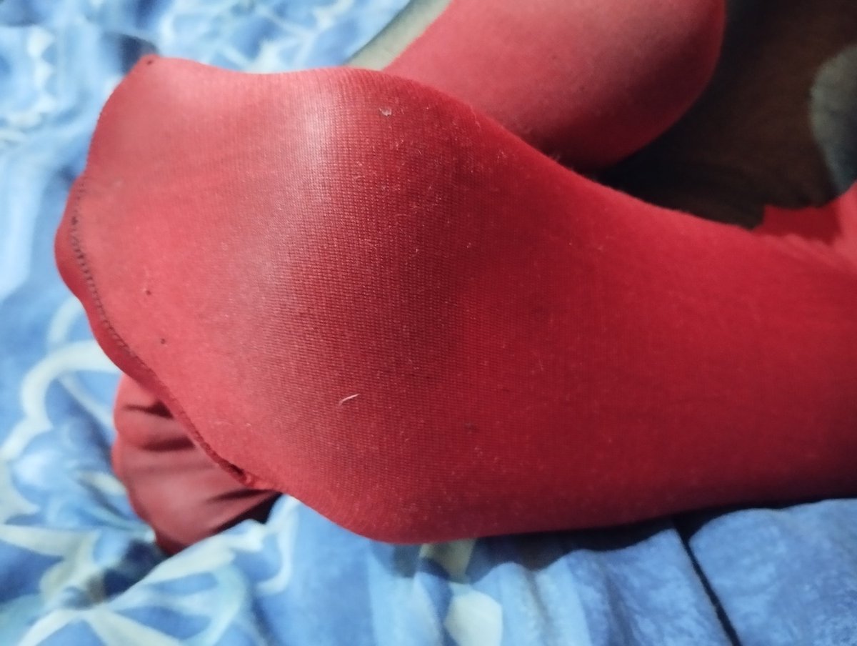 NylonNick1's tweet photo. Wet n smelly 😘 get a good whiff x https://t.co/2XW5YaJDjn