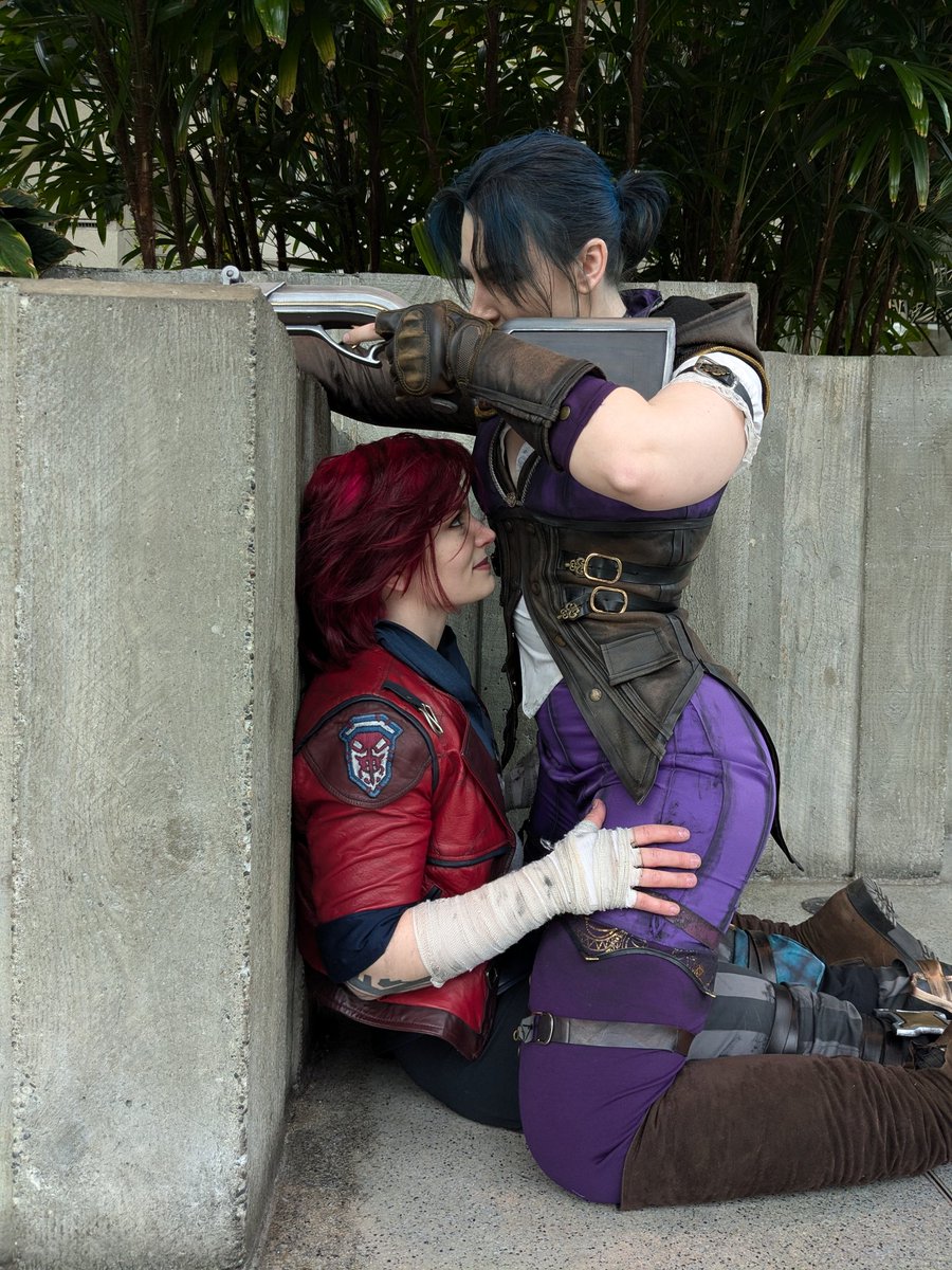 cerberus_cos's tweet image. Have you ever tried... This one?
Cait: @PhiaCos 
#CaitVi
