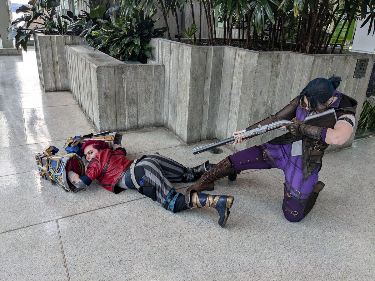 cerberus_cos's tweet image. Have you ever tried... This one?
Cait: @PhiaCos 
#CaitVi
