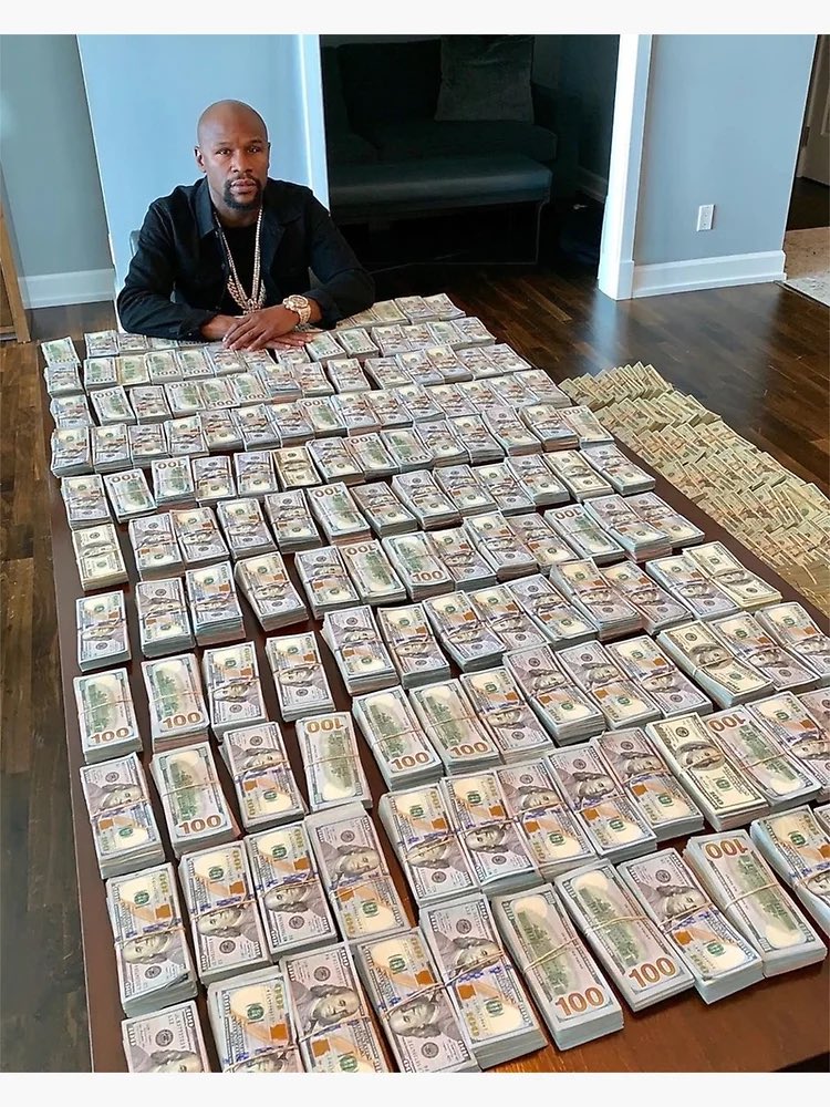 danielor111's tweet photo. Cómo creen que se ven cuando presumen dinero que todo mundo sabe que es de origen ilícito // Como en realidad se ven https://t.co/sov4jHc1eu