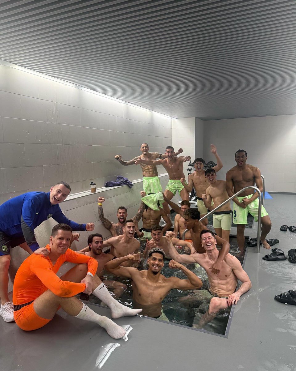 FerranTorres20's tweet image. Tenemos hambre de títulossss. 🦈🏆