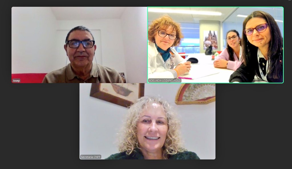 ❇️Y para finalizar el primer día del Congreso #FAECAP25 #ACALEFYC25 
👇
Reunión de parte del "grupo de tabaquismo" de <a href="/faecap/">FAECAP +S</a> para organizar actividades de cara al Día Mundial sin Tabaco de este año.
✅️¡Cuantas y qué buenas ideas!
↪️ Estar pendientes... pediremos colaboración.