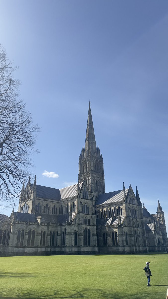 teaandwaterrr's tweet photo. Salisbury, England. https://t.co/8CR6VcZqGR