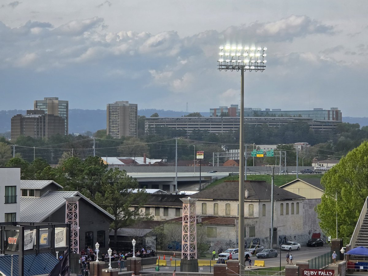 schrayguy's tweet image. History is made tonight. One city. One dream. Two clubs. Join us live right now. 

⚽️ Chattanooga FC
🆚️ Chattanooga Red Wolves
📻 bit.ly/3F6VZaq
📻 bit.ly/3TB31Jc
🏟 Finley Stadium
📍 Chattanooga, TN

#ChattanoogaFC #RedWolves #USOC #Soccer #Sports #Radio