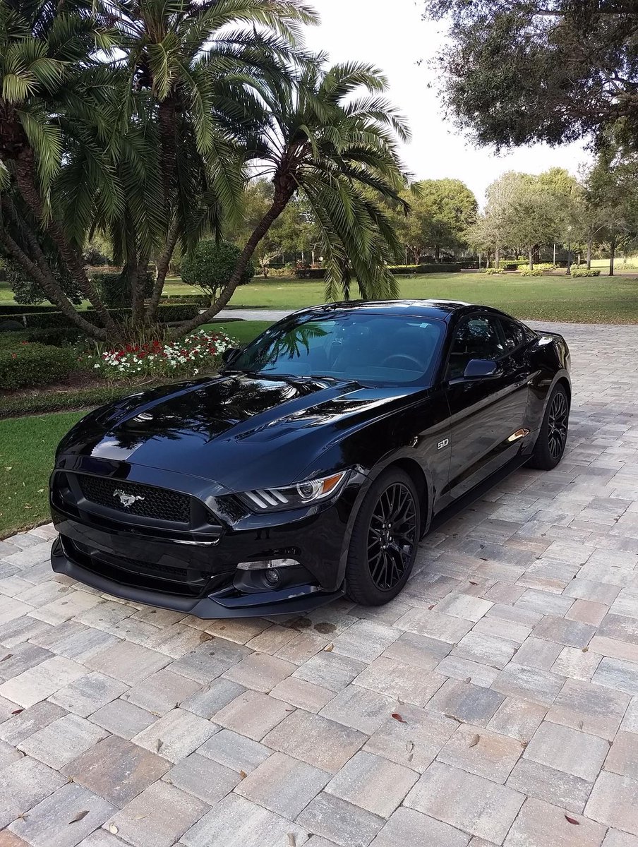 morpheusmarzena's tweet photo. "The bond between a driver and their car is indescribable/\/\ https://t.co/hy2hkvpsba