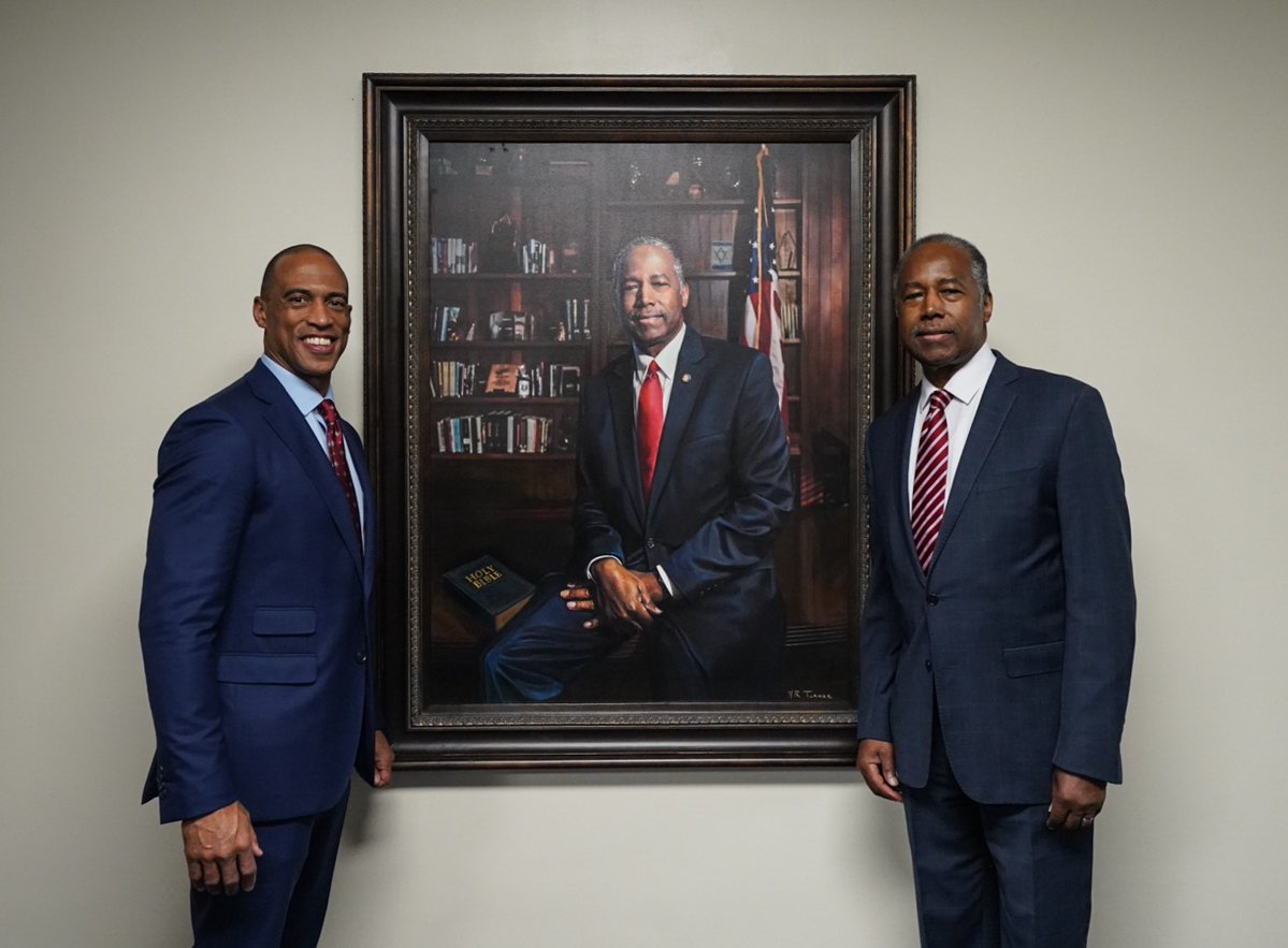 SecretaryTurner's tweet photo. Always great to see my friend and mentor @RealBenCarson in the HUD Building. He has taught me how to be a leader for the Department and our country. 

I look forward to picking up where Dr. Carson left off – serving America’s forgotten men and women and reinvigorating our great American cities.