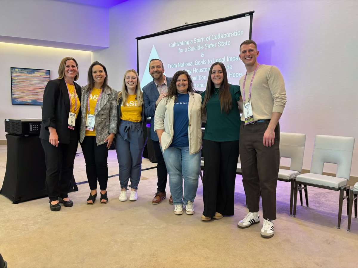 LivingWorksAus's tweet image. #AAS25 sneak peek
📷 Cultivating a Spirit of Collaboration for A Suicide-Safer Indiana with #LivingWorks Grant Merrel.
#SuicidePrevention #SaferFromSuicide