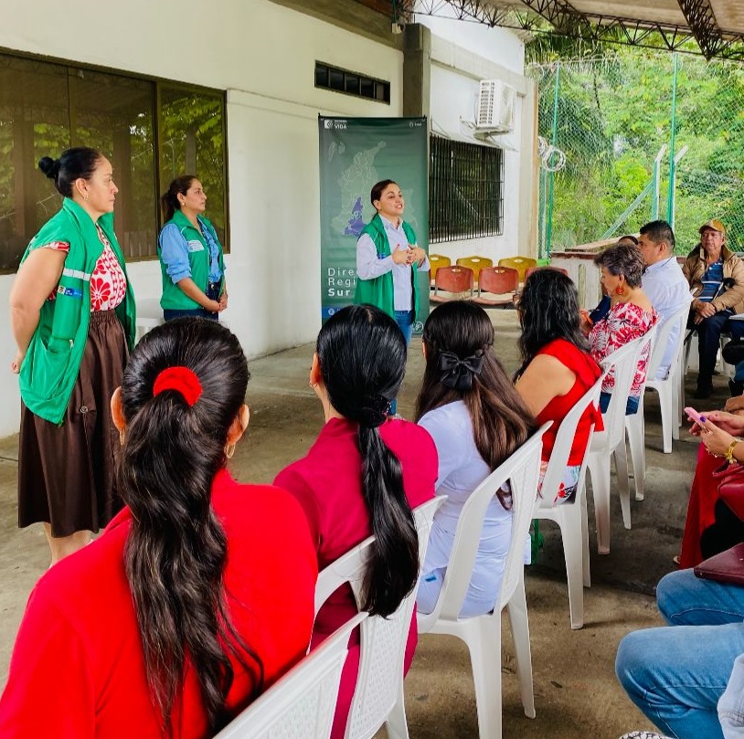 Supersalud's tweet image. @#SupersaludEnLasRegiones | Nuestra #RegionalSur adelanta una evaluación en #Neiva sobre el cumplimiento de responsabilidades en salud pública por parte de la Alcaldía y la Secretaría de Salud.