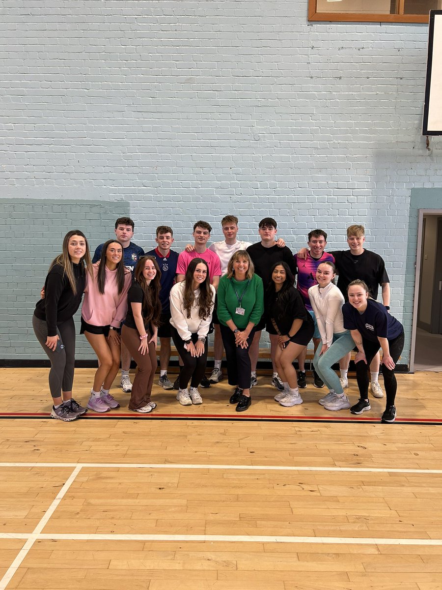 MissSweeney_'s tweet photo. end of an era 🏅🏐💃🏻

The best 3 years with my team!💕 https://t.co/byinJKz2o1