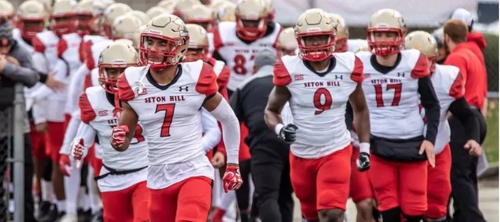 Jay17551999's tweet image. Excited to come back and watch a spring practice at Seton Hill this Friday. Thank you @CoachColemanSHU for the invite! #AGTG