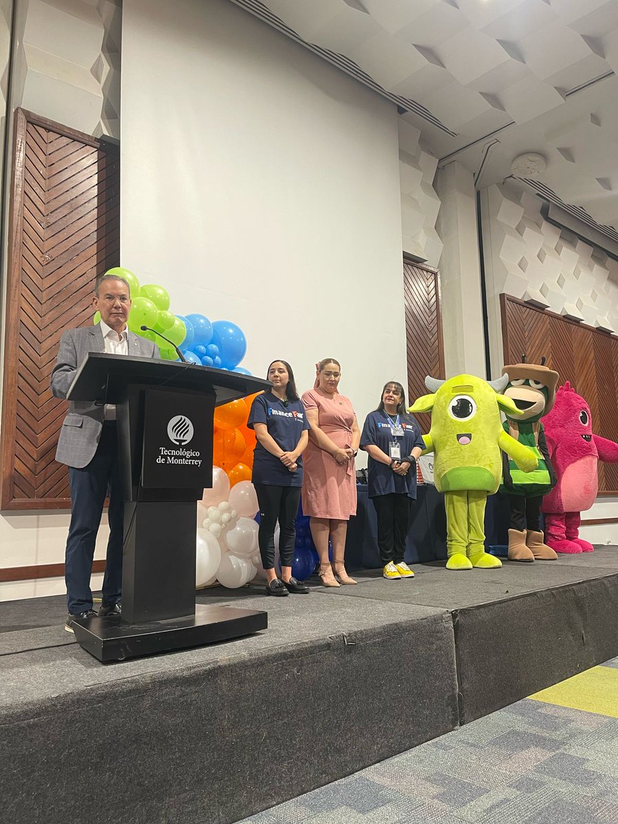 HectorHGutierre's tweet photo. Hoy en el @TecdeMonterrey a a invitación de la @CondusefMX NL me tocó ser juez en la Feria Financiera de @Inverkidsmx ; donde jóvenes de secundaria presentaron sus proyectos para resolver retos financieros de nuestros días
#FinanceFair #FuturosLideres https://t.co/6YGIwU0suQ