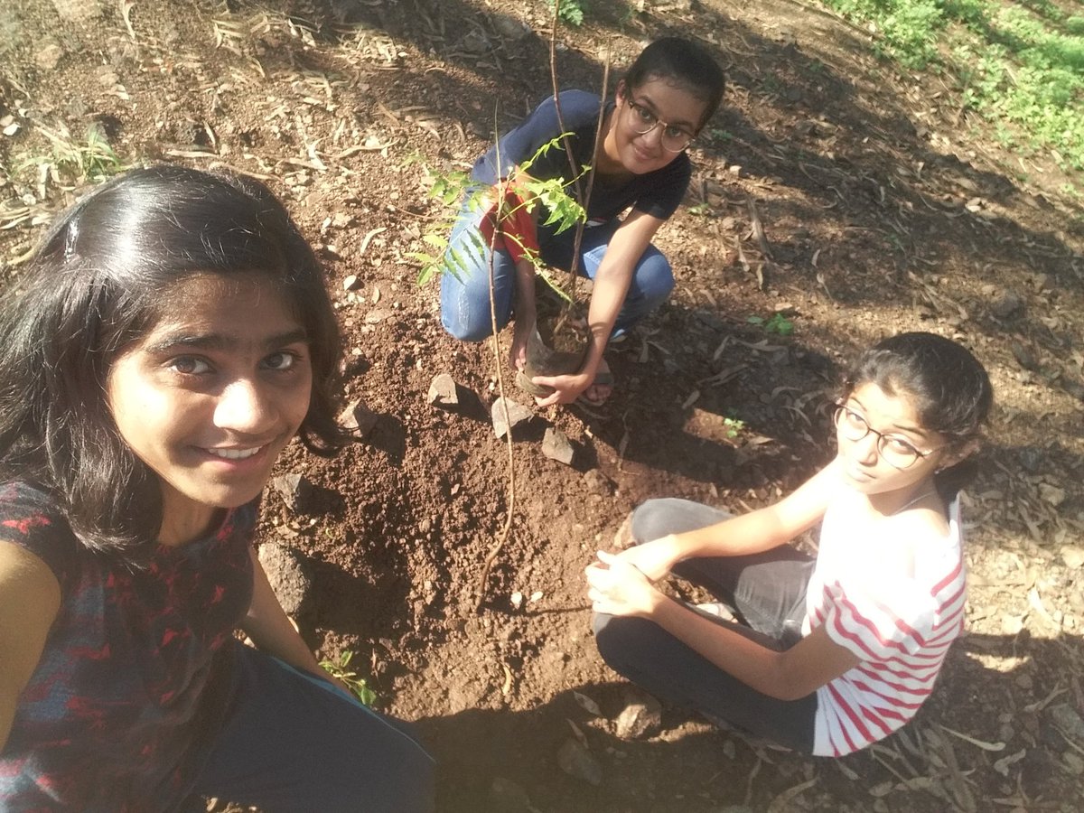 M_Srishty's tweet photo. #GreenHearties is back 💚
Bringing together eco-warriors from different cities & campuses who truly care about the environment.
If you're one of us, let's grow this green movement together 🌱
Community group: https://t.co/IXbOEYpLAv #environment #GoGreen #environmentalinjustice https://t.co/H4aKBKUsVL