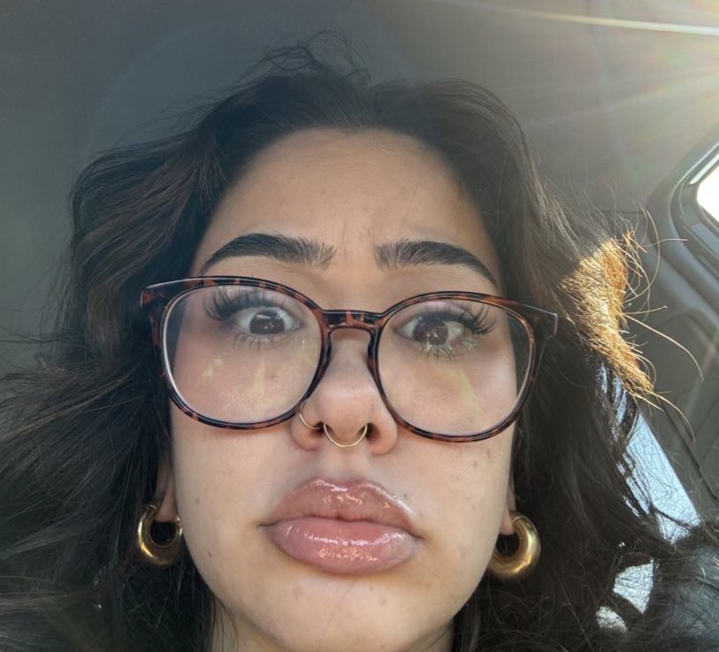 modelomenace's tweet image. 