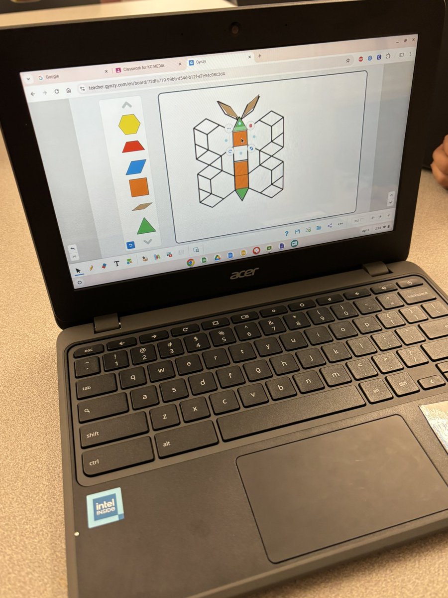 Mrs. Stepowyj tweet media