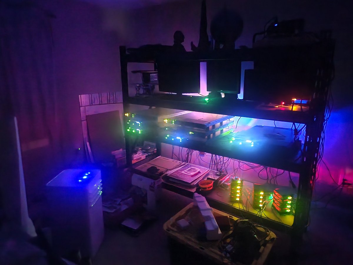 Night view of a cluster of 95 $SATORI neurons using Artificial Intelligence to predict future crypto and stock prices, worldwide weather conditions, chat room message volumes, Google trends, and other values of interest, using <a href="/Satorinetio/">Satori Network</a>.

You can run a neuron &amp; get paid daily