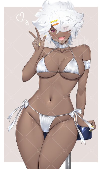 #褐色肌 
#ビキニ水着 
洗濯物が溜まって・・・水着! 