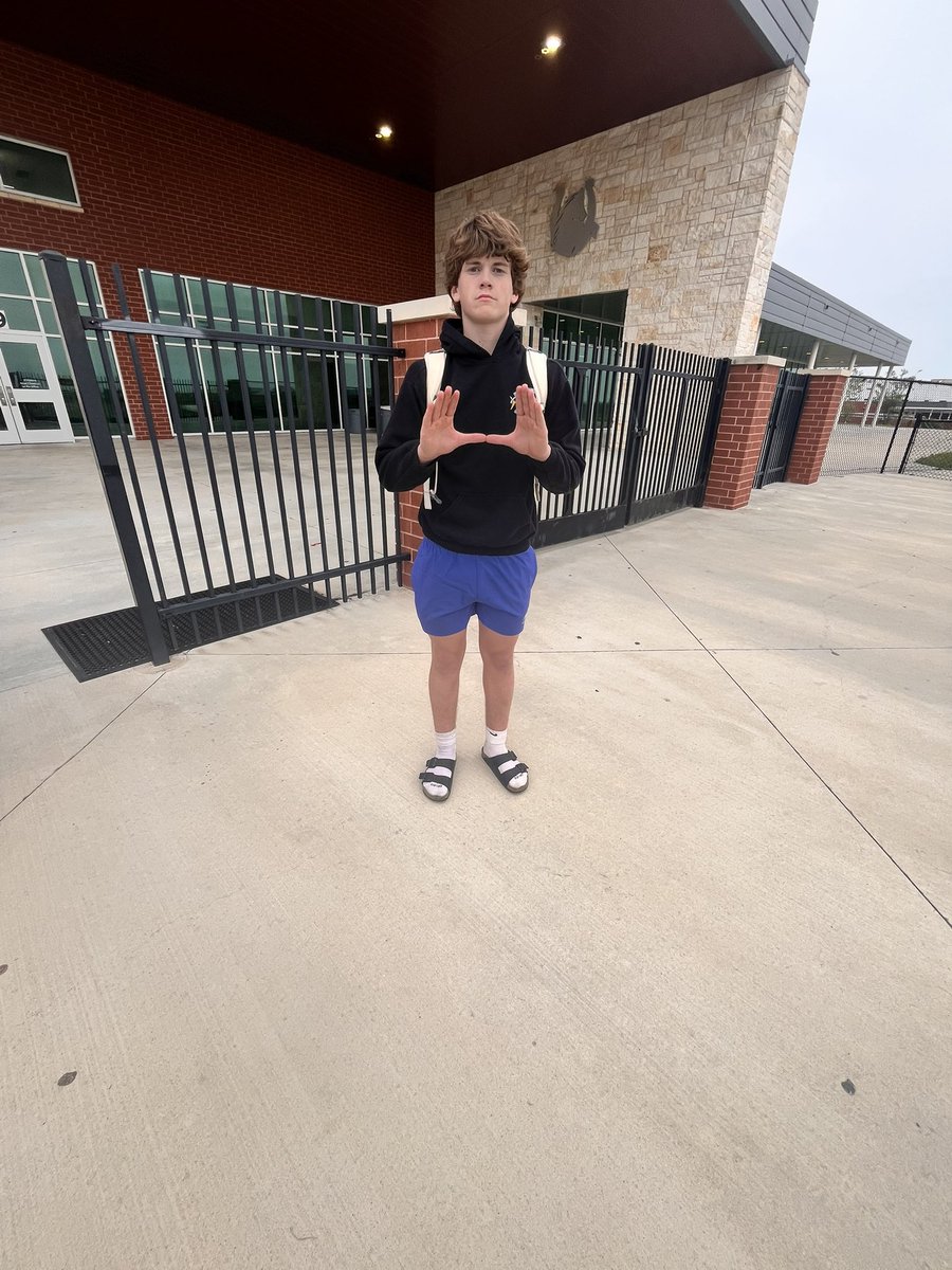 Tanner Oliveira (@tanner4oliveira) on Twitter photo Got some extra work at the feilds today with <a href="/1xhay_/">Hayden Sierra</a> <a href="/Tristan_ald11/">Tristan Aldridge</a> <a href="/Carter151961040/">Carter</a> <a href="/Everett_mach/">Everett Mach</a> Weston Minzak and Kwest Dodge Can’t wait for spring ball <a href="/CoachCope23/">Brian Cope</a> <a href="/LBBroncoFB/">Lake Belton HS Football</a> Got some extra work at the feilds today with <a href="/1xhay_/">Hayden Sierra</a> <a href="/Tristan_ald11/">Tristan Aldridge</a> <a href="/Carter151961040/">Carter</a> <a href="/Everett_mach/">Everett Mach</a> Weston Minzak and Kwest Dodge Can’t wait for spring ball <a href="/CoachCope23/">Brian Cope</a> <a href="/LBBroncoFB/">Lake Belton HS Football</a>