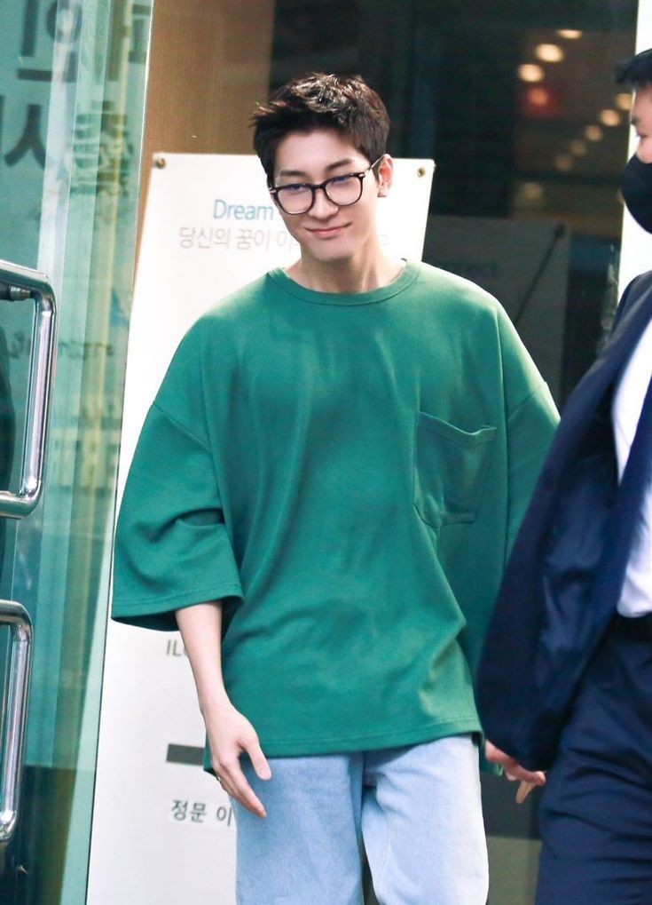 wnou17's tweet photo. Kakakk.. aku dari kemarin beneran draining bgt ngebayangin 2 tahun tanpa afirmasi dari kamu:( but i will keep trying my best as you asked.. serve well ya kakakk, come back healthy and safe, i'm rooting for you, i will always be here waiting for you in the same place:( GAMAU BABAY https://t.co/LTcr198eAX