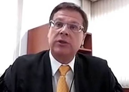 🚨URGENTE - Juizes auxiliares deixam gabinete de Alexandre de Moraes, incluindo Airton Vieira
