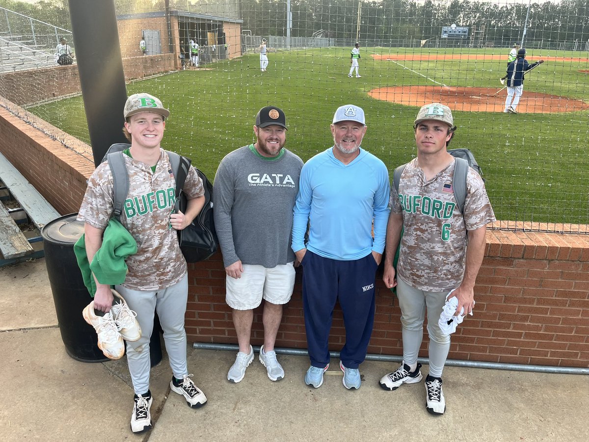 Good team win tonight! Combined no-hitter with <a href="/RyanElliott22/">Ryan Elliott</a> #family