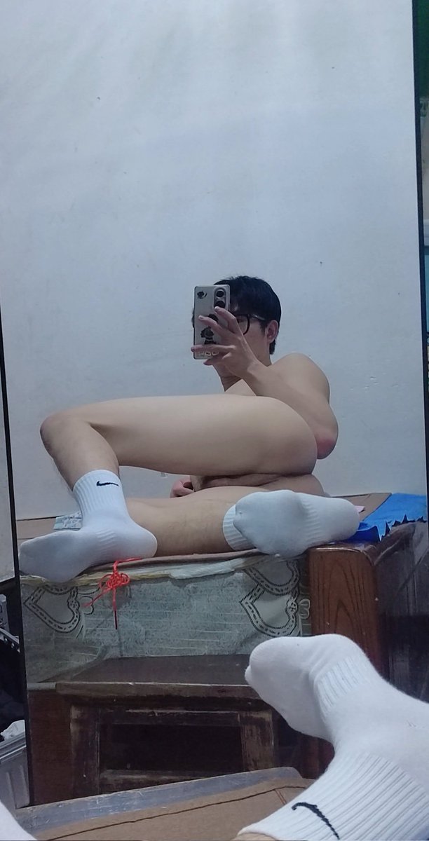 Ricnal3's tweet photo. 来舔👅 https://t.co/9SNmyHggcs
