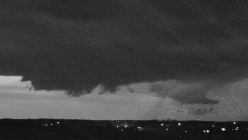 7:32pm: View of the base of this storm about to move over Barren River Lake on the Allen/Barren County line. <a href="/NWSLouisville/">NWS Louisville</a>