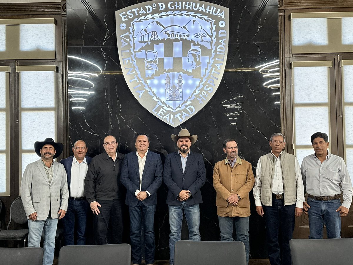 Desde #Chihuahua, participamos en una reunión con Secretarios de Desarrollo Agropecuario de distintos estados y #FEMELECHE, con el objetivo de integrar políticas públicas que impulse al desarrollo lechero del país.