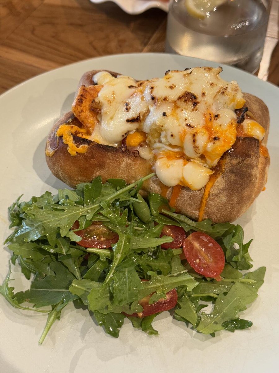 meng_oasy's tweet photo. A symphony of flavors, all on one plate. https://t.co/MlxsmQsOcy