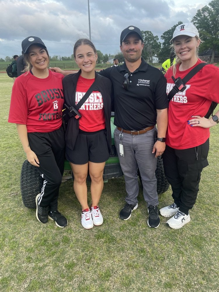 bruslypanthers (@wbrpanthers) on Twitter photo Thanks to @ochsnerHealth for providing our awesome trainer & interns
#lsuathletictraining Thanks to @ochsnerHealth for providing our awesome trainer & interns
#lsuathletictraining