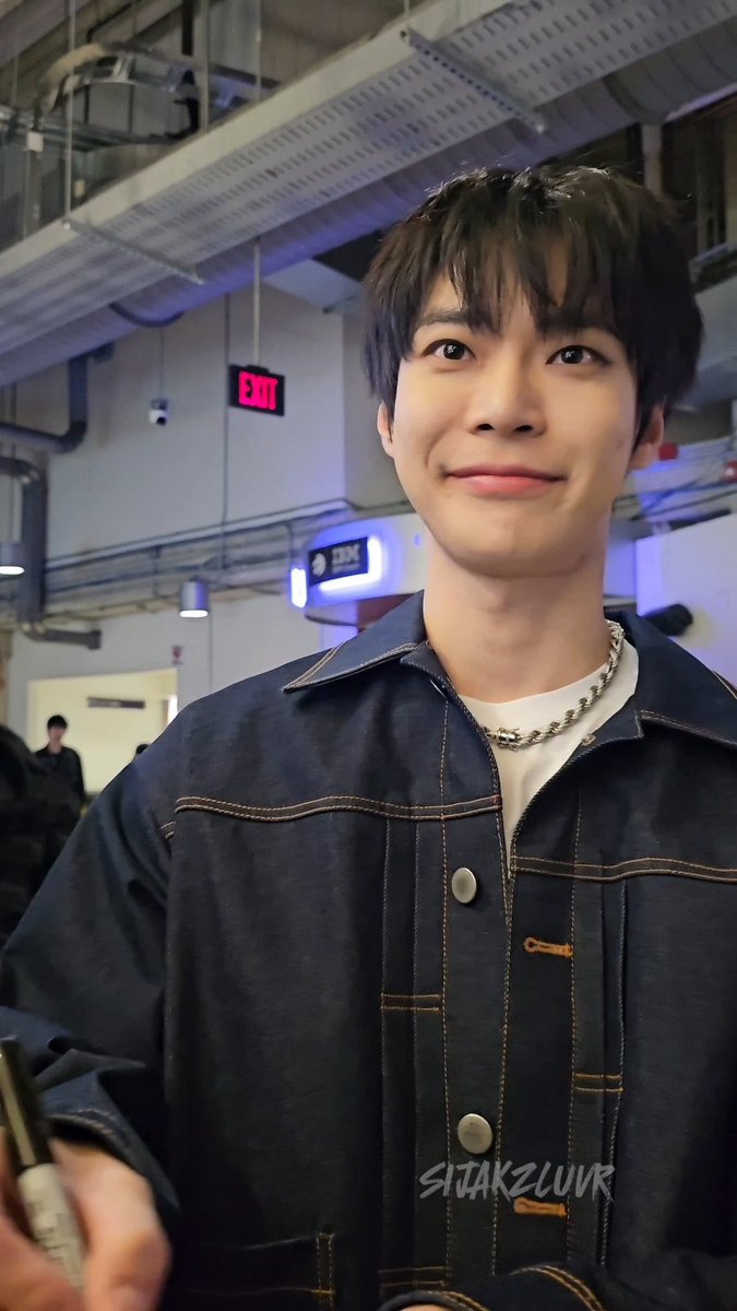 doyoung has so much love to give 🥹