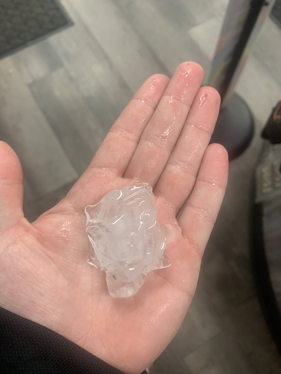 100TroX's tweet photo. Martin, TN hail @ryanhallyall https://t.co/m1UbvbRgf4