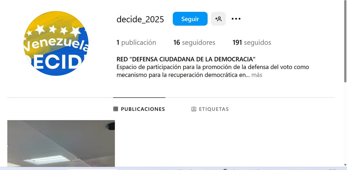 Los fascistas y sus laboratorios crearon esta cuenta en Instagram.

Es FALSA. El movimiento DECIDE no tiene cuentas en ninguna red.