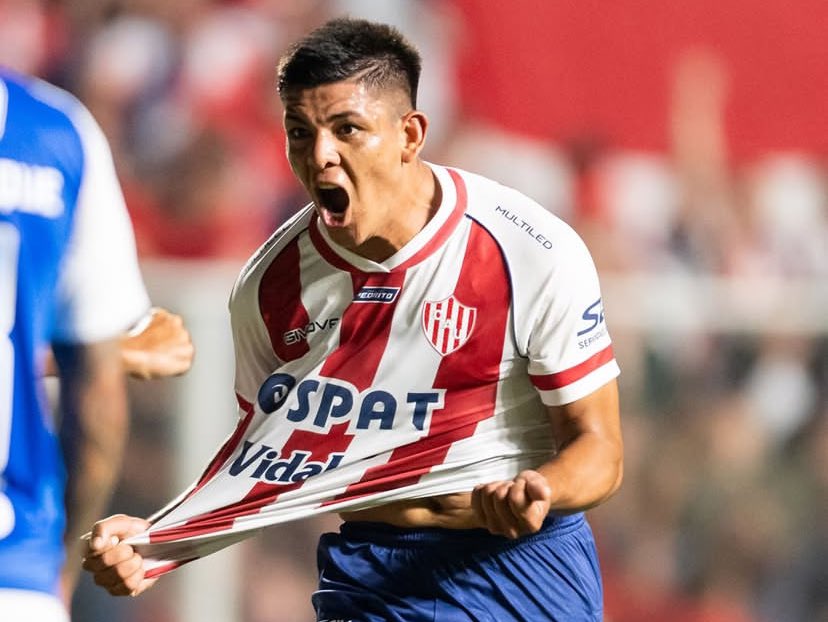 Quisieron vender a un stremear jugando a la pelota. El DAD revolucionó el fútbol sudamericano 👊🏽🇦🇹