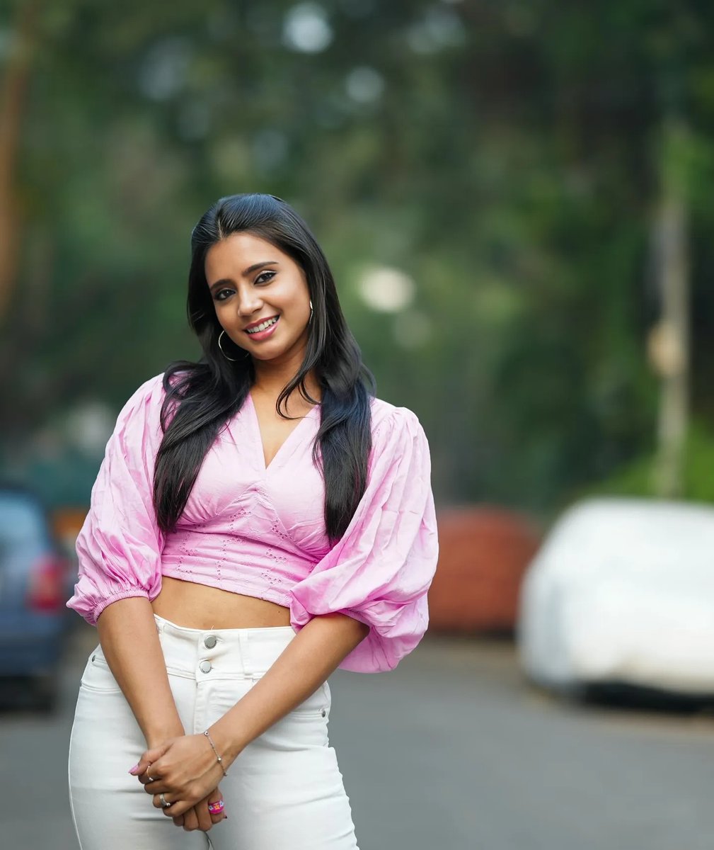 manisha_mithra's tweet image. Sending you cute vibes 🧚‍♀️ #cutevibes #cutie #duskybeauty #casualwear #trendygirl #girlsposes #girlsstyles #girlstrends #girlswear #girlsdress #girlshairstyles #thegirlnextdoor #tamilponnu #nammaveetuponnu #thalaivarn