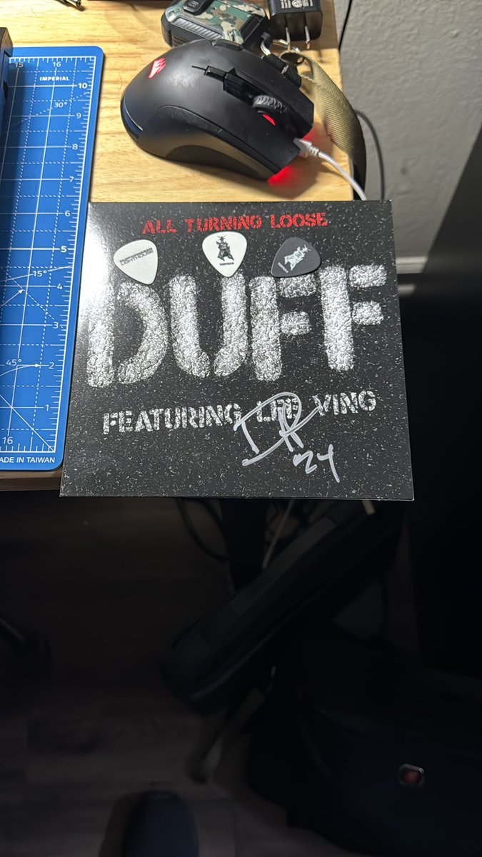 CocothePug2 tweet media