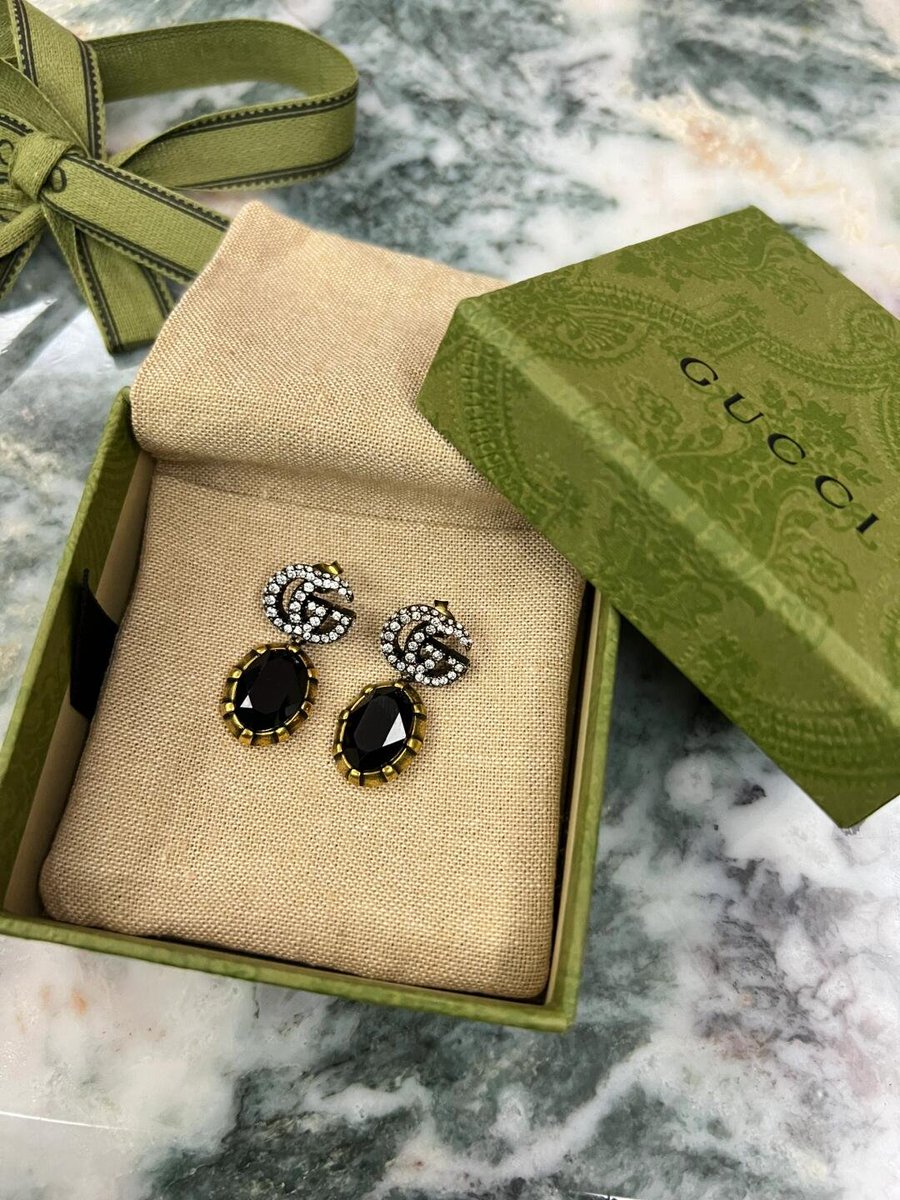 RubyStork's tweet image. Shopping brings new discoveries and opportunities 🌟