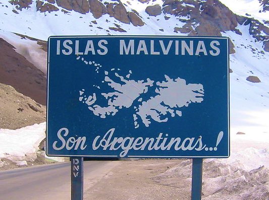 Gloria y honor a nuestros héroes! #MalvinasArgentinas ayer, hoy y siempre.