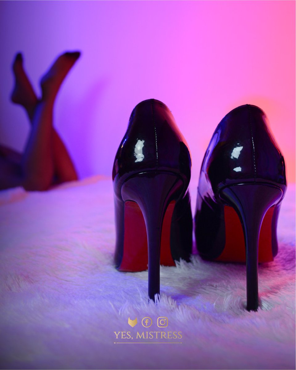 Tentación de muchxs...😏privilegio de pocxs.👑

<a href="/SraPersephone/">Señora Persephone💅🏻👠</a>