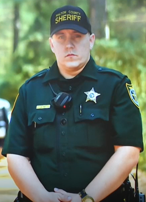 REST IN PEACE🙏Walton County deputy Will May died at the hospital after being shot by a suspect this afternoon at a Northwest Florida Dollar General. He was able to return fire and fatally shoot the suspect.

May, 38, leaves behind a wife and two children.
weartv.com/news/local/sus…