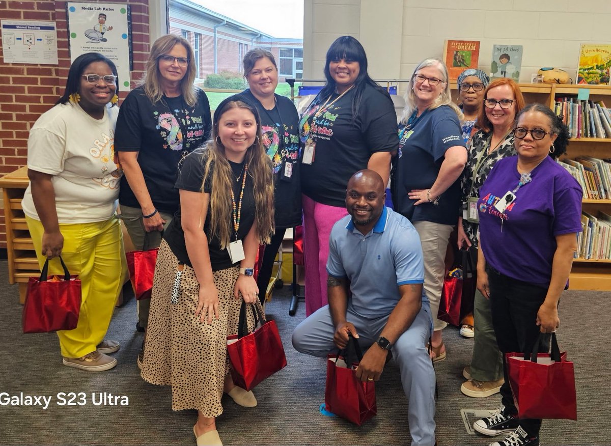 Makisha Williams (@makishawilliams) on Twitter photo Happy Paraprofessional Appreciation Day to our aWESome <a href="/WoodlandES_HCS/">Woodland Elementary School HCS</a> paras! Thank you for all you do! Happy Paraprofessional Appreciation Day to our aWESome <a href="/WoodlandES_HCS/">Woodland Elementary School HCS</a> paras! Thank you for all you do!