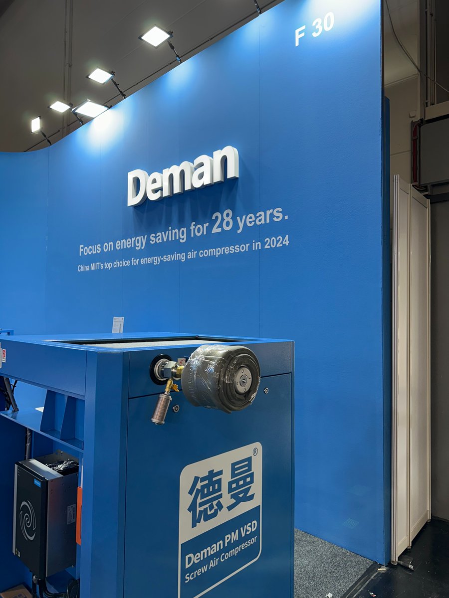 yngg2279261's tweet image. When your booth needs to be as innovative as your brand. BroadMesse delivered a FUTURE-PROOF exhibition experience for Deman at #HannoverMesse2025 – from eco-conscious builds to AR engagement tech.
#ExhibitionDesign #TradeShowTech