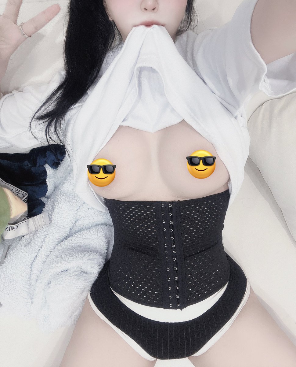 나 맛있긴해
#섹트 #디엠