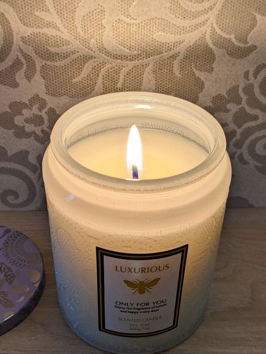 momohamomoto's tweet image. コエタスのモニターでENHANCERY アロマキャンドル ソイワックスを使ったよ✨ホワイトチューベローズ(甘く優雅な香り)はまろやかな甘みと丸みのある優しい香り❤︎
大豆(ソイ)からできたワックスが原料になっているキャンドルです🕯️✨
#コエタス #PR
#ENHANCERY
#アロマキャンドル
#アロマランプ