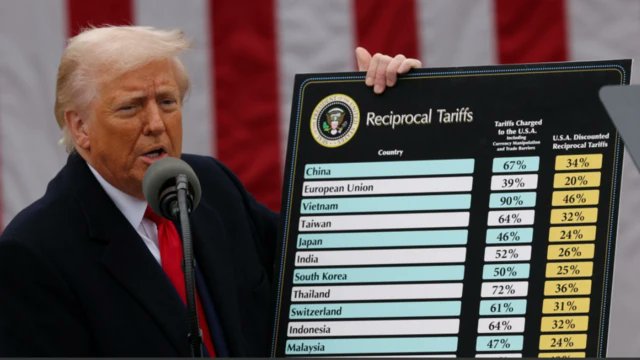 Un fantasma se cierne sobre Europa: es el fantasma de la austeridad. Hoy escribo para <a href="/publico_es/">Público</a>. publico.es/opinion/column…